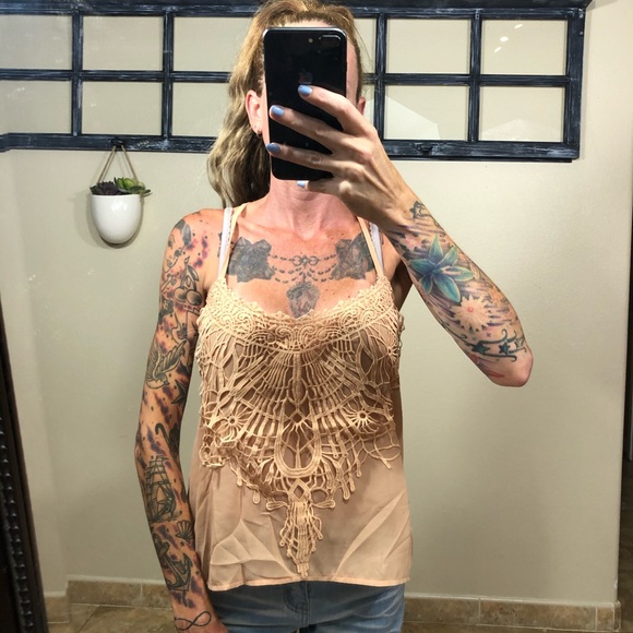 Nude Crochet Lace Cami Tank Top - Picture 2 of 9